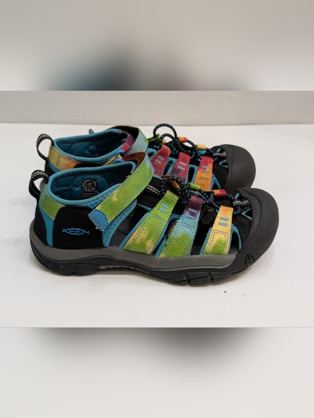 KEEN Youth 2 Newport H2 Water Shoes Hiking Sandals Tie-Dye  Kid's